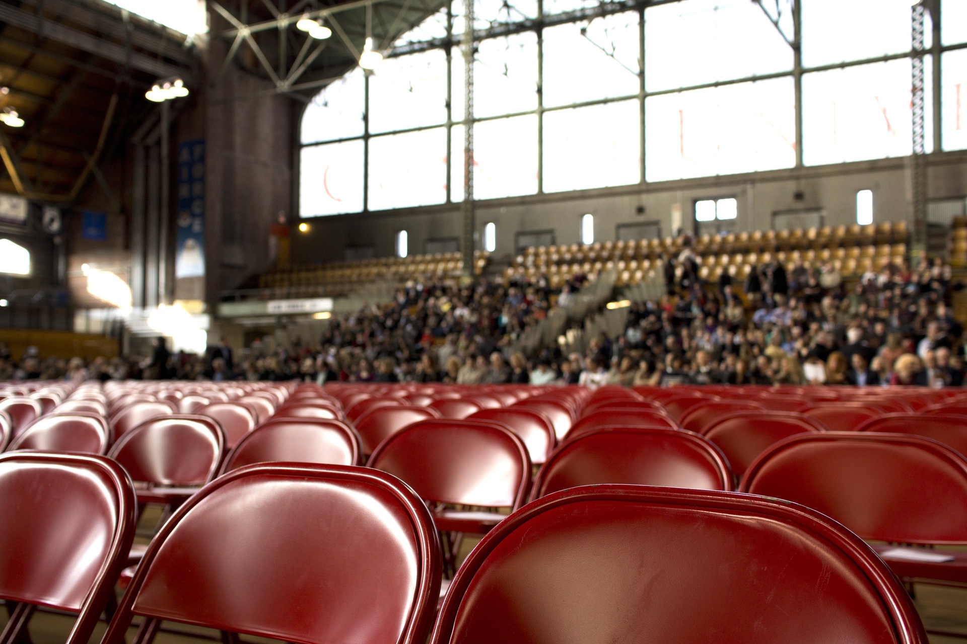 people-show-chairs-gym